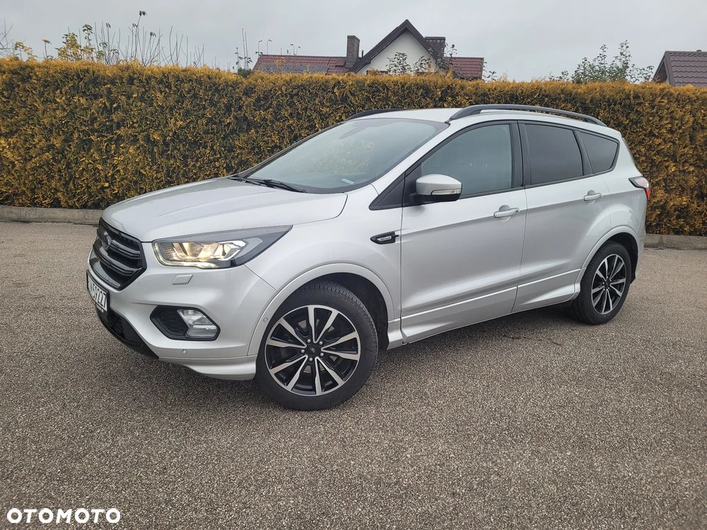 Ford Kuga - 2