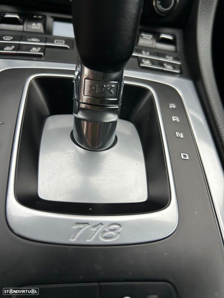 Porsche 718 Boxster 2.0 PDK - 31