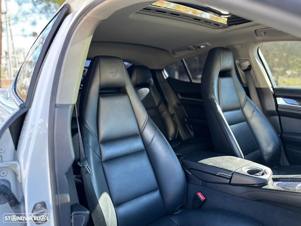 Porsche Panamera Diesel Platinum Edition - 22