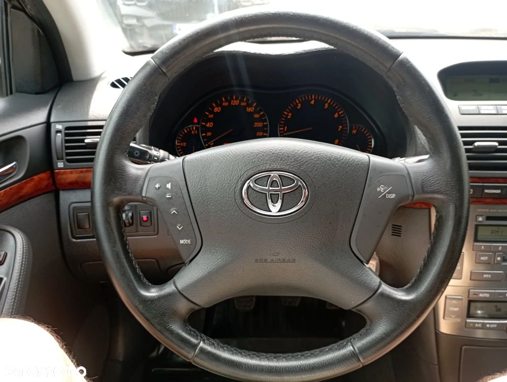 Toyota Avensis 2.0 VVT-i Sol - 12