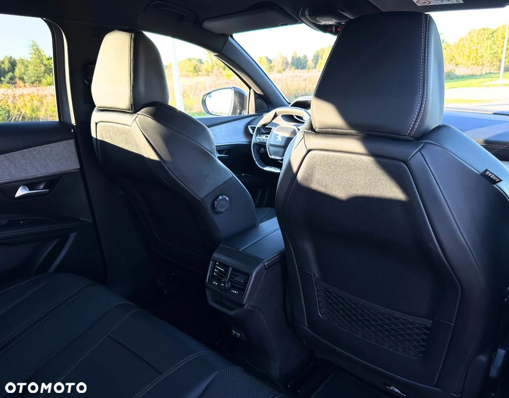 Peugeot 3008 225 e-EAT8 GT - 32