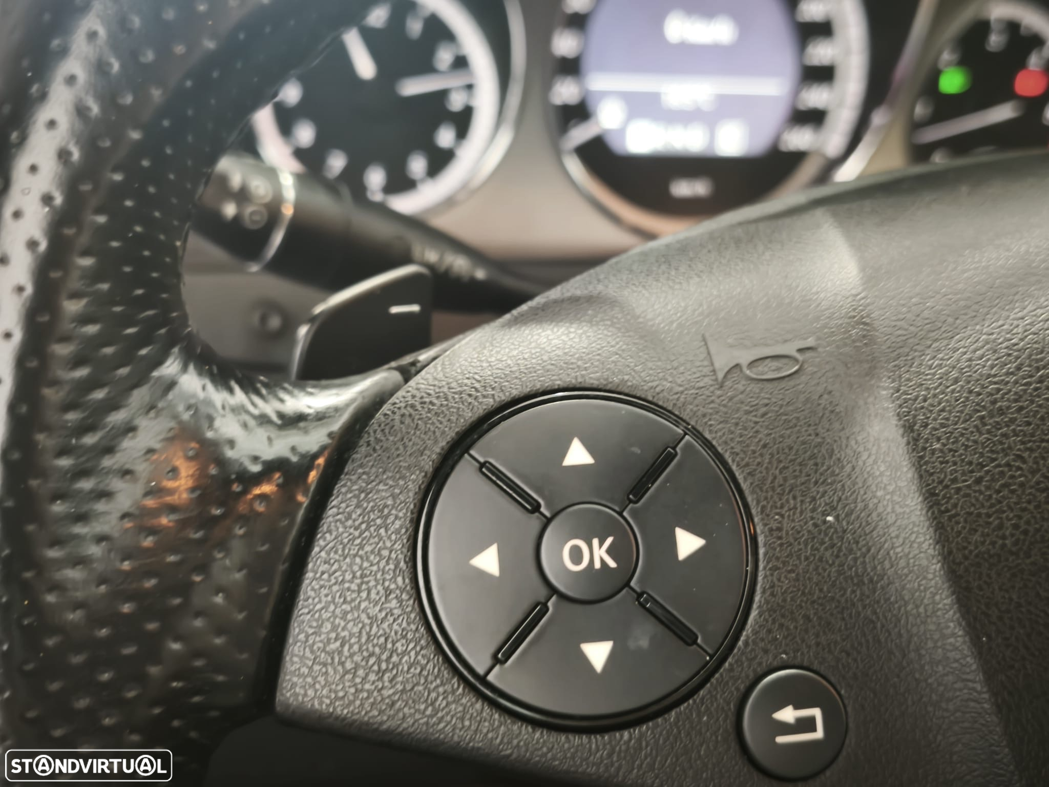 Mercedes-Benz E 350 CDi Avantgarde BlueEfficiency Auto - 17