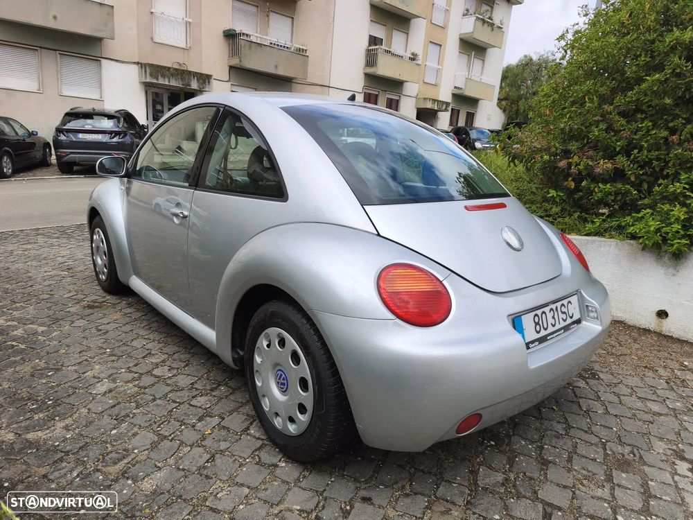 VW New Beetle 1.6 - 4