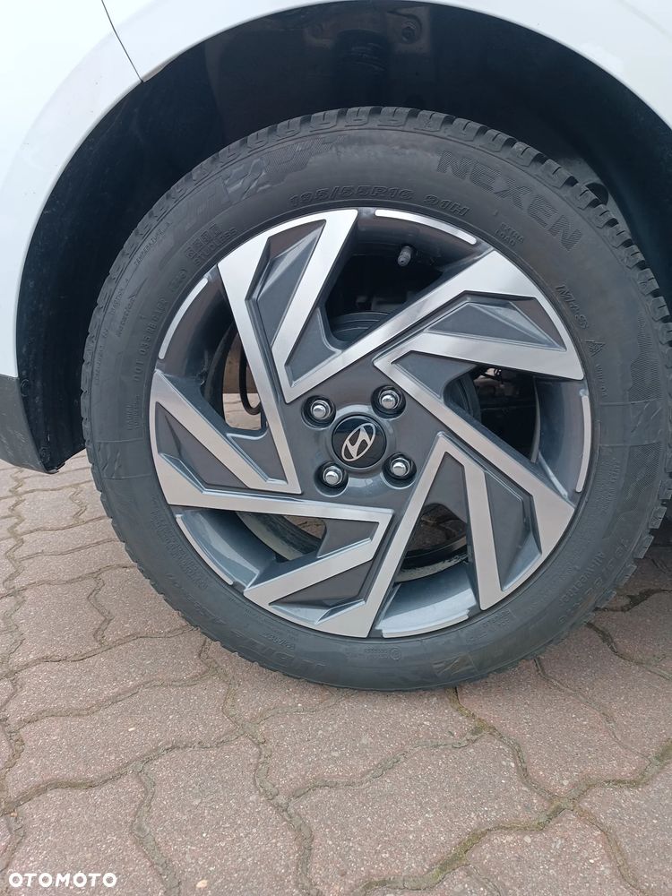 Hyundai i20 - 16