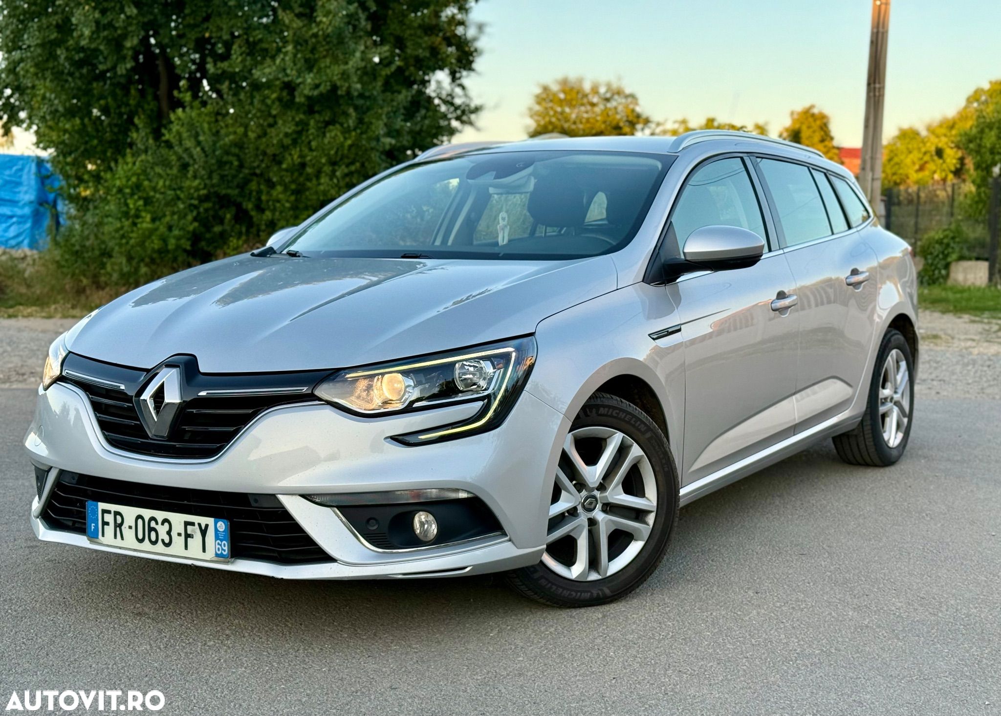 Renault Megane Blue dCi 116 Life - 1