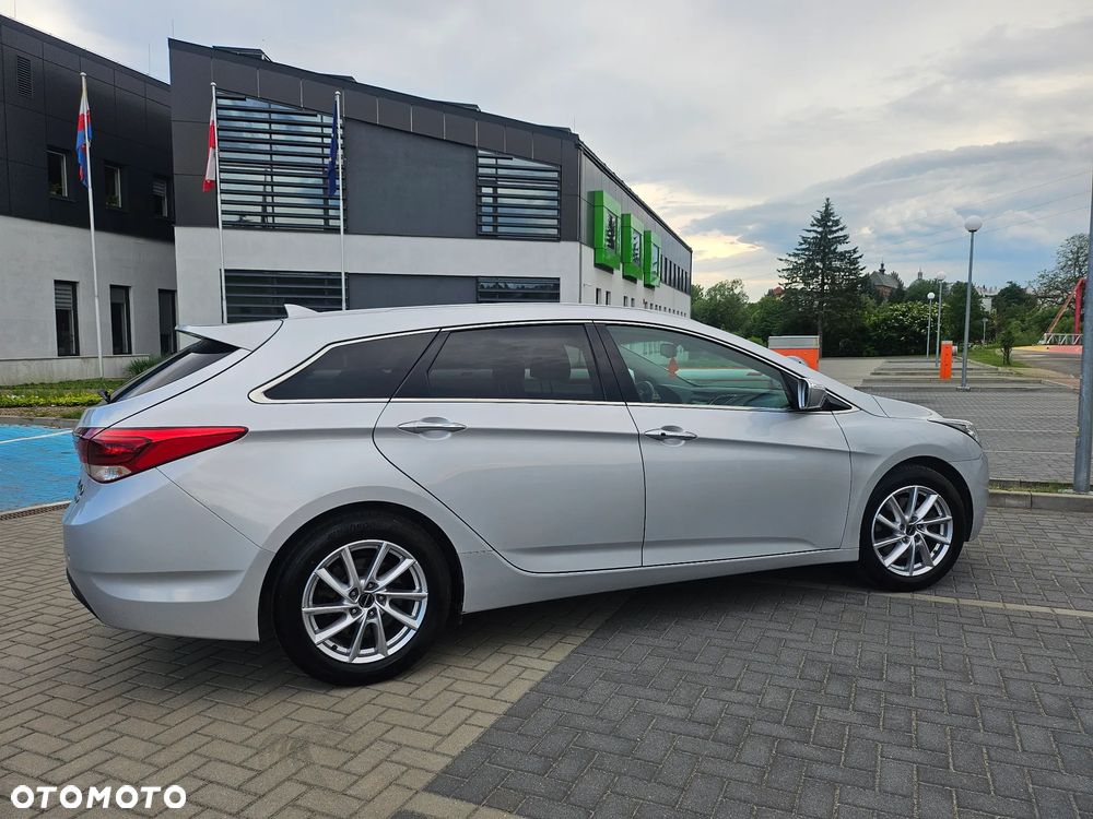 Hyundai i40 Kombi blue 1.7 CRDi Family+ - 33