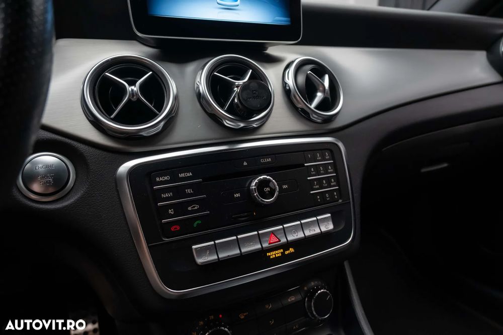 Mercedes-Benz GLA 200 7G-DCT AMG Line - 23