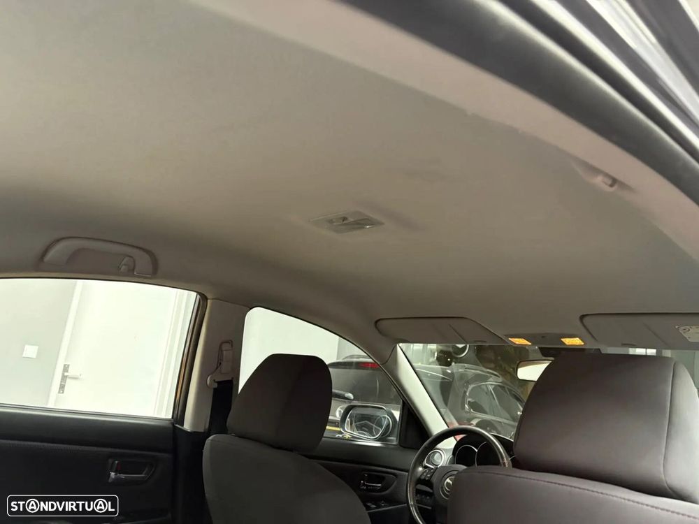 Mazda 3 Sedan MZ-CD 1.6 Exclusive Plus - 16