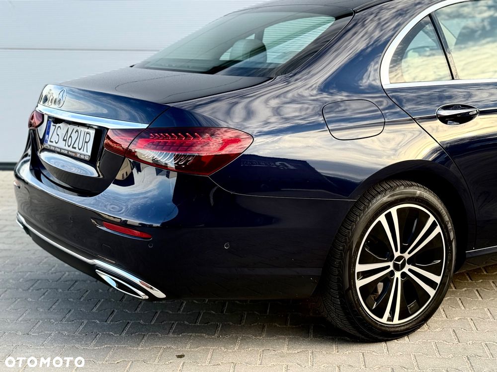 Mercedes-Benz Klasa E 300 9G-TRONIC - 16