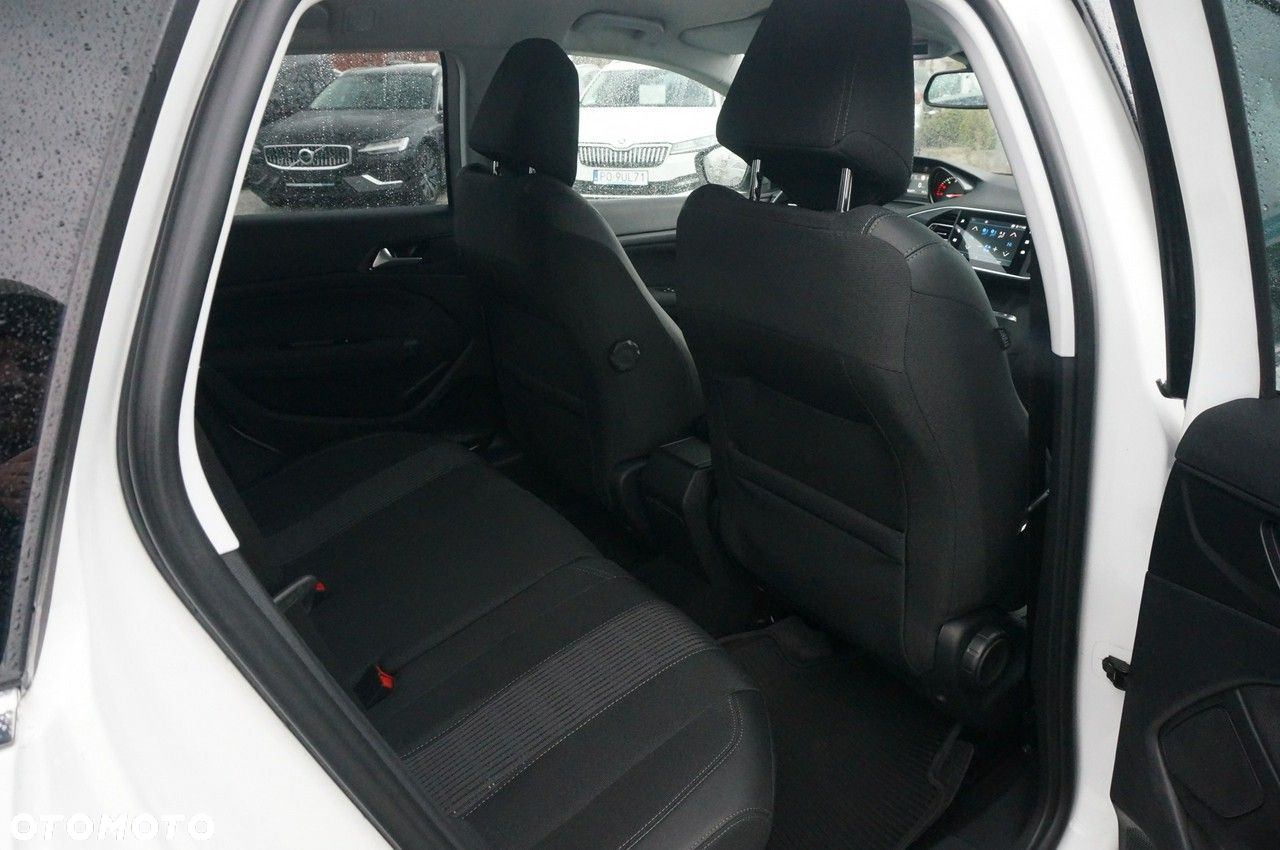 Peugeot 308 1.5 BlueHDi Allure Pack S&S EAT8 - 31