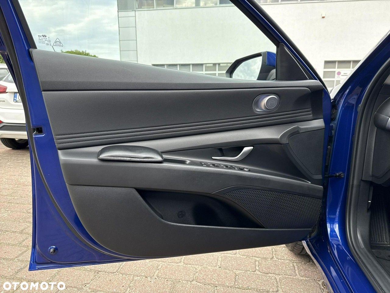 Hyundai Elantra 1.6 Modern CVT - 11