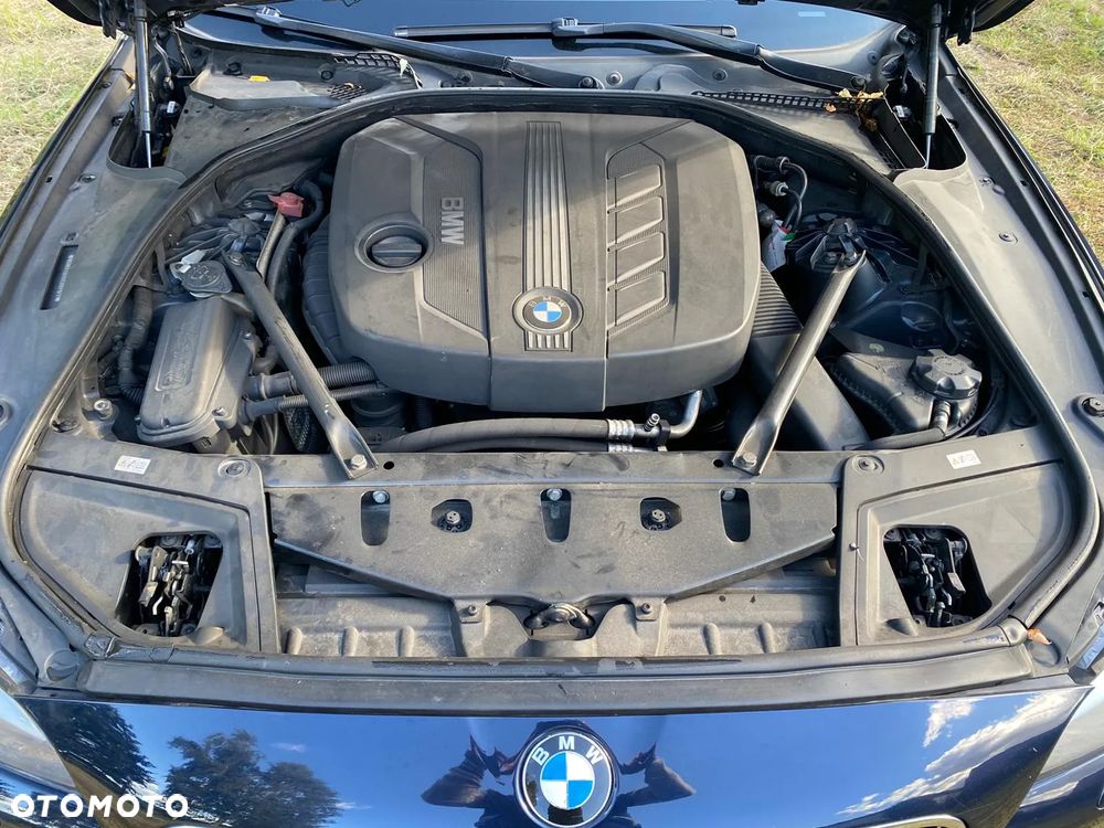 BMW Seria 5 520d Touring Sport-Aut - 11