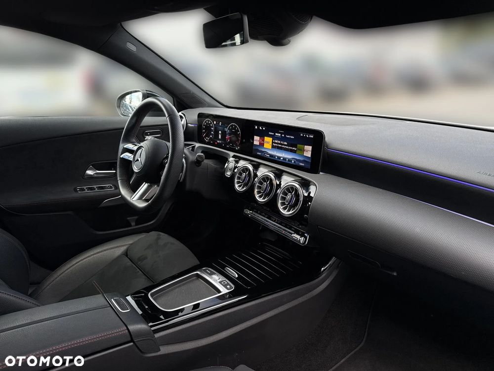 Mercedes-Benz Klasa A 200 7G-DCT AMG Line Advanced - 13