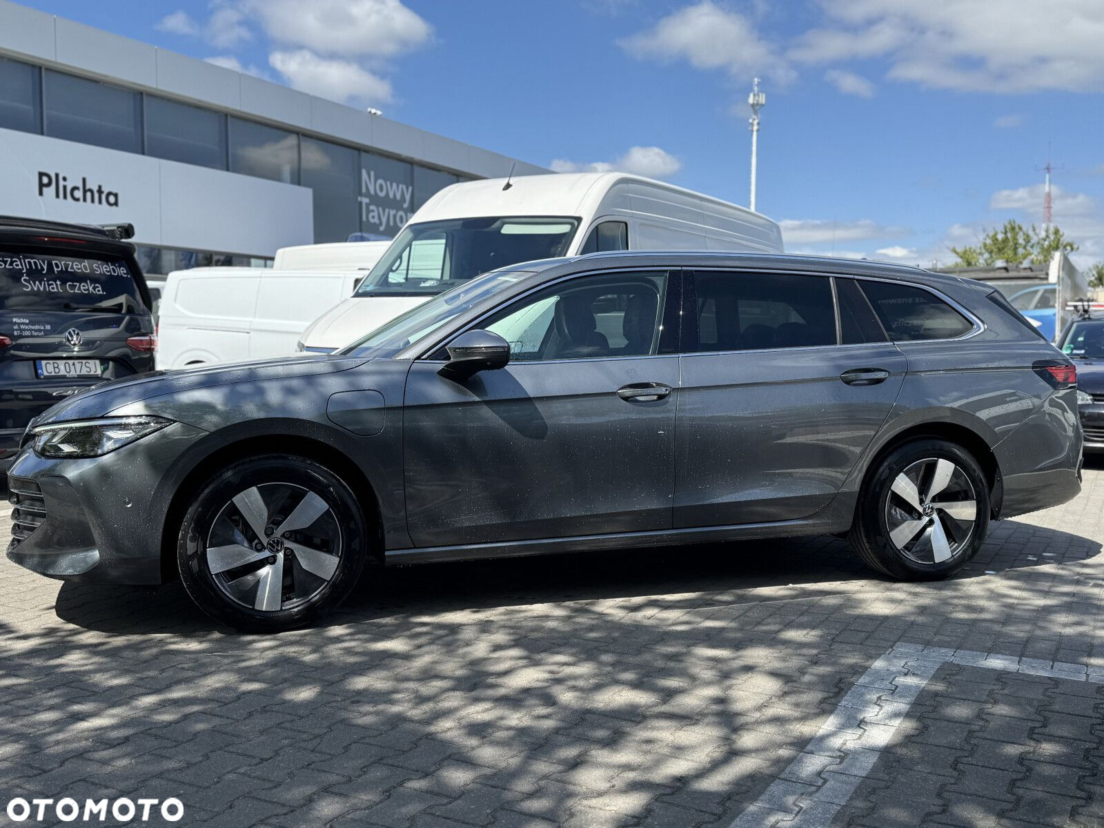 Volkswagen Passat - 15