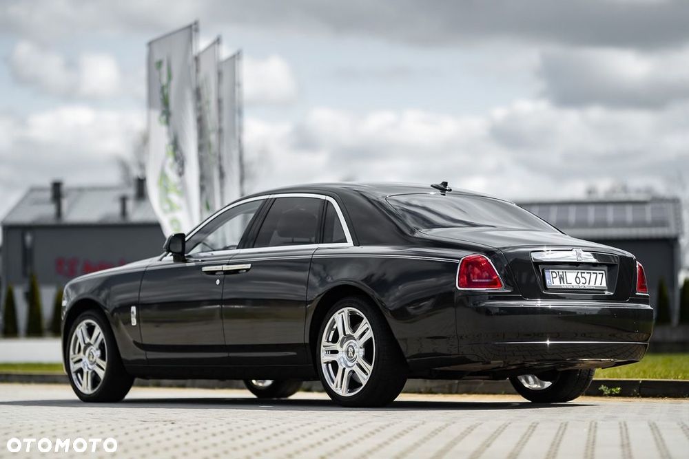 Rolls-Royce Ghost - 18