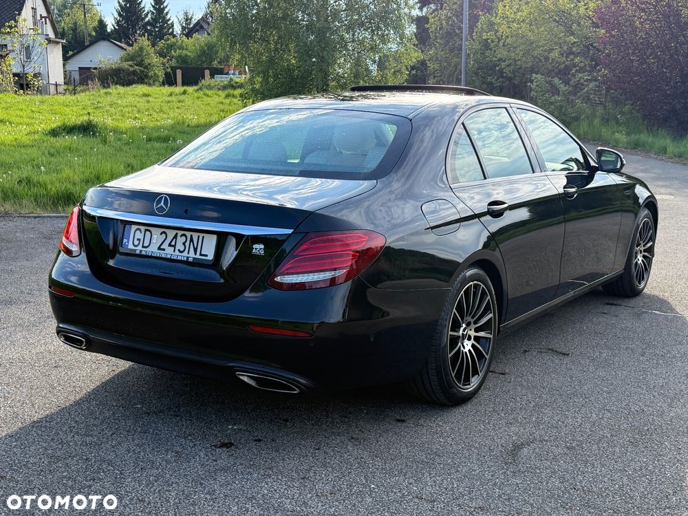 Mercedes-Benz Klasa E 200 CGI BlueEFFICIENCY Automatik Avantgarde - 13