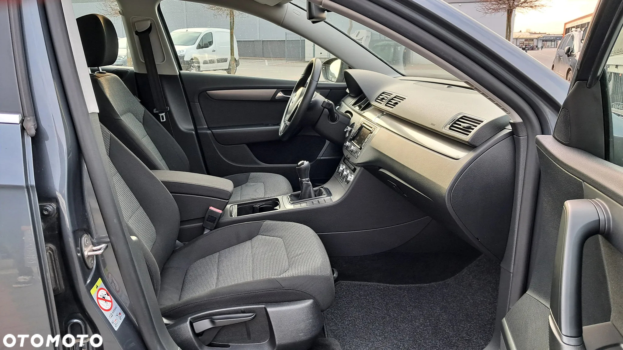 Volkswagen Passat 2.0 TDI Comfortline - 7