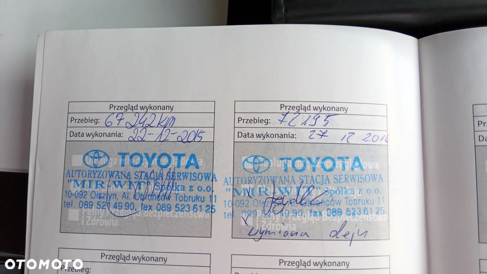 Toyota Avensis 1.8 Sol - 26