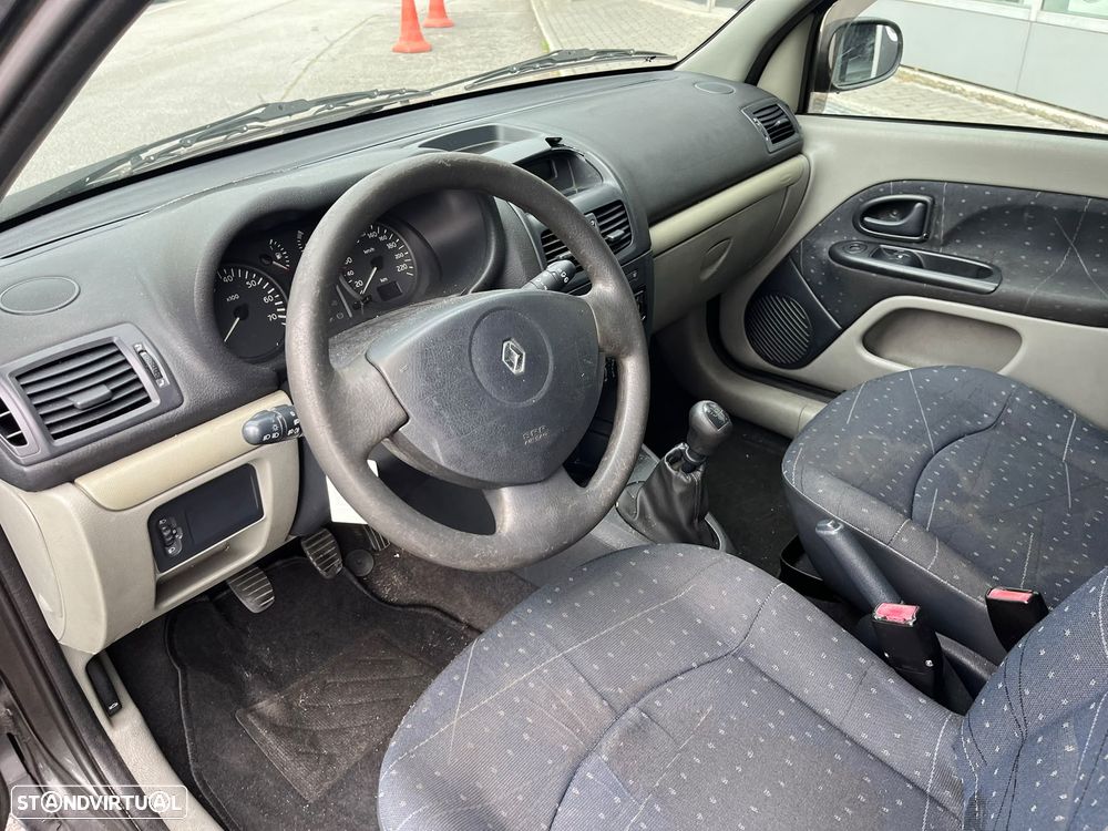 Renault Clio 1.2 16V Expression - 18