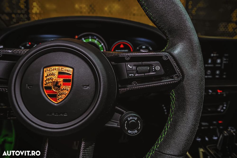 PORSCHE 911 2024 — imagine 22