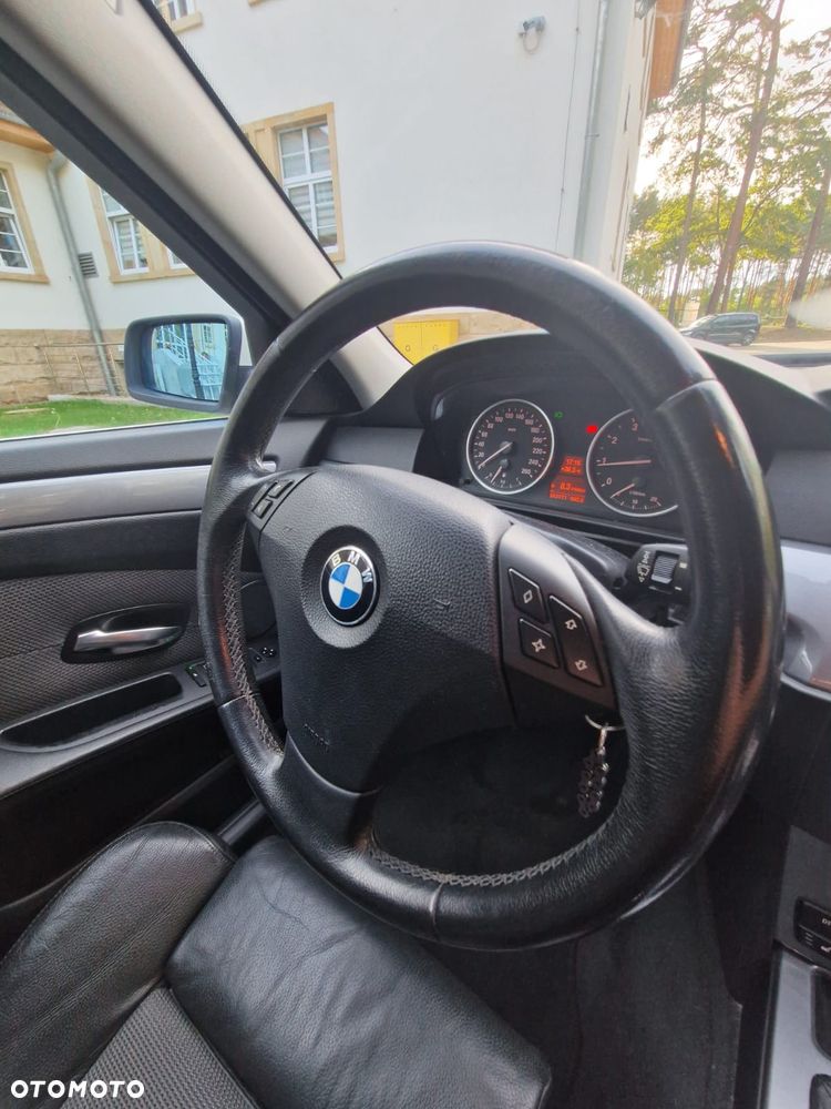 BMW Seria 5 520i Edition Exclusive - 2