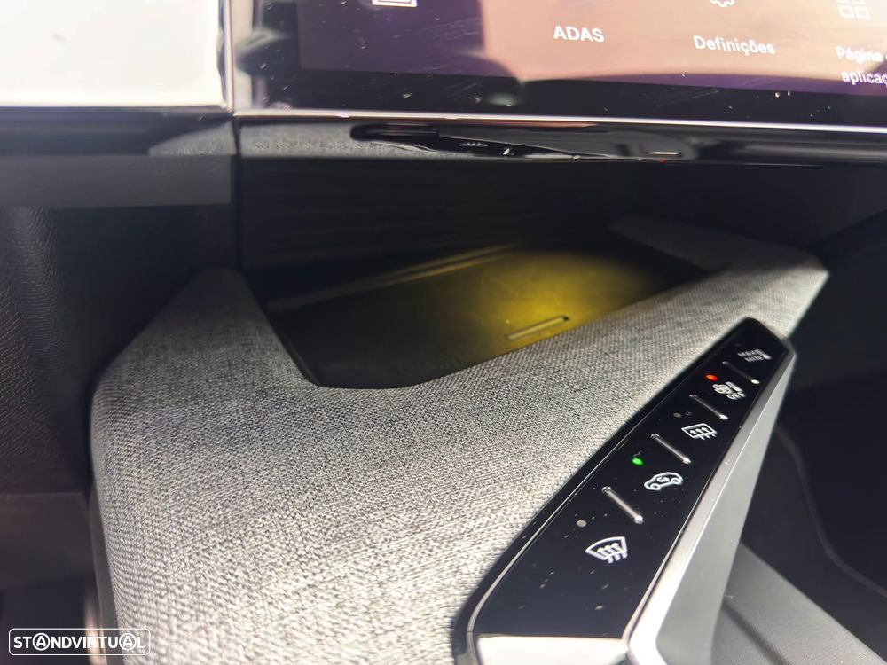 Peugeot E-5008 GT - 46