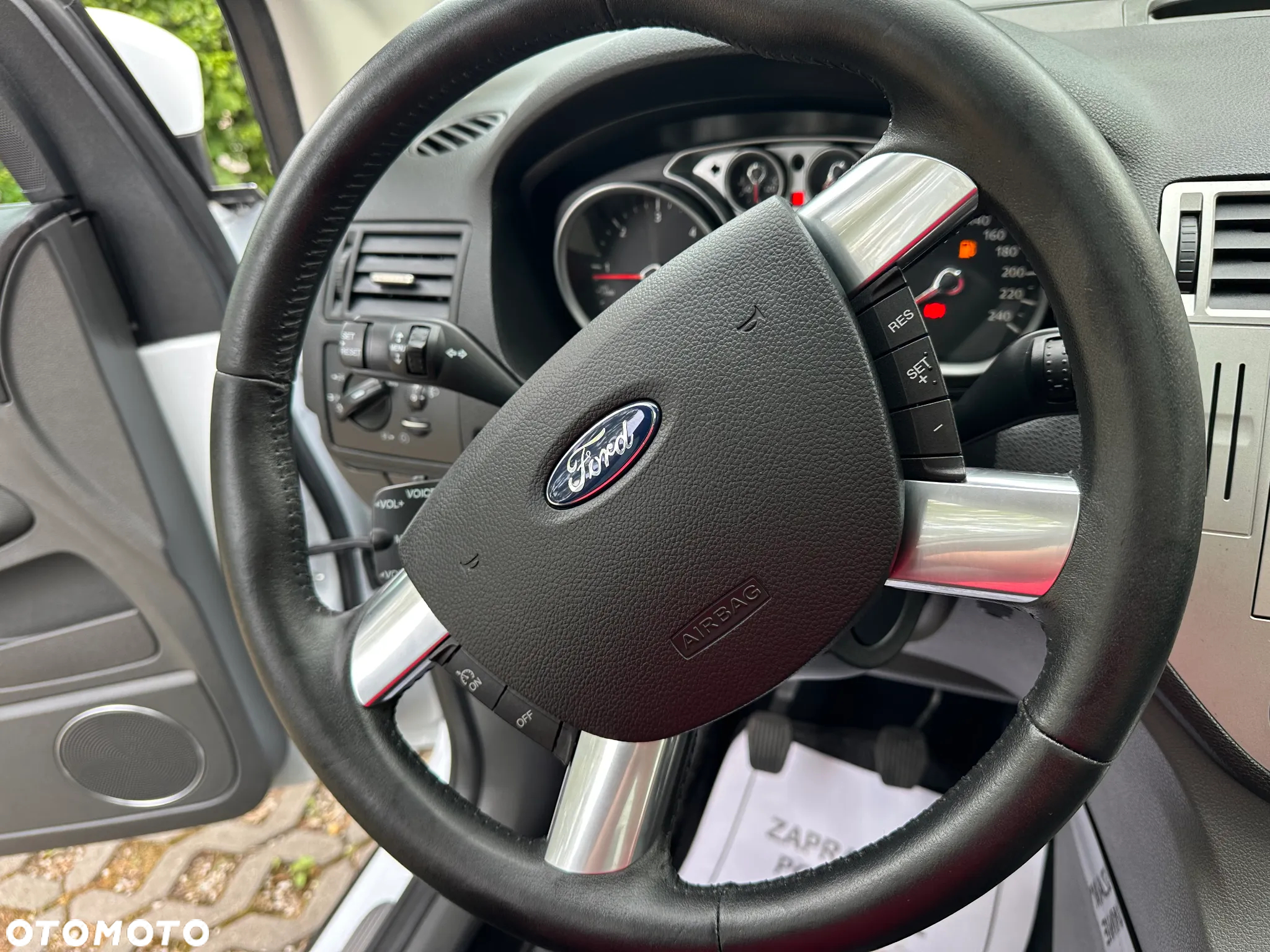 Ford Kuga 2.0 TDCi 4WD Titanium - 35