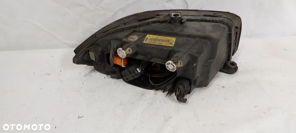 .  LAMPA PRZOD PRZEDNIA LEWA AUDI A2 - 3