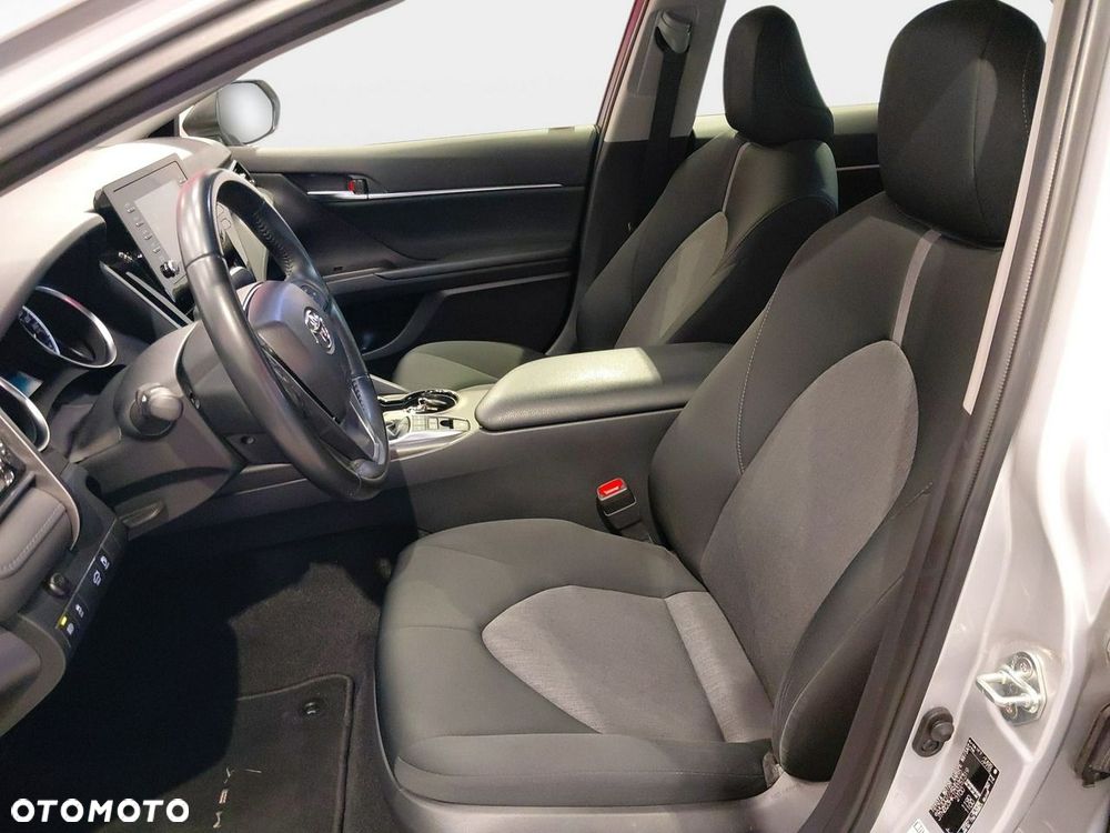 Toyota Camry 2.5 Hybrid Comfort CVT - 13