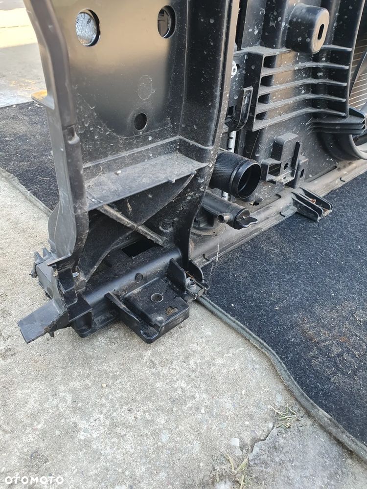 RENAULT CLIO V PAS PRZEDNI - 8