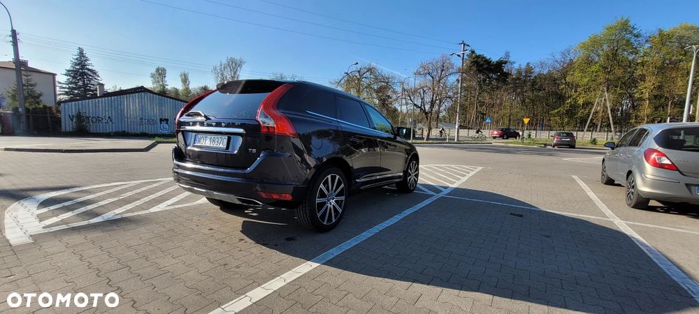 Volvo XC 60 T5 Drive-E Ocean Race - 2