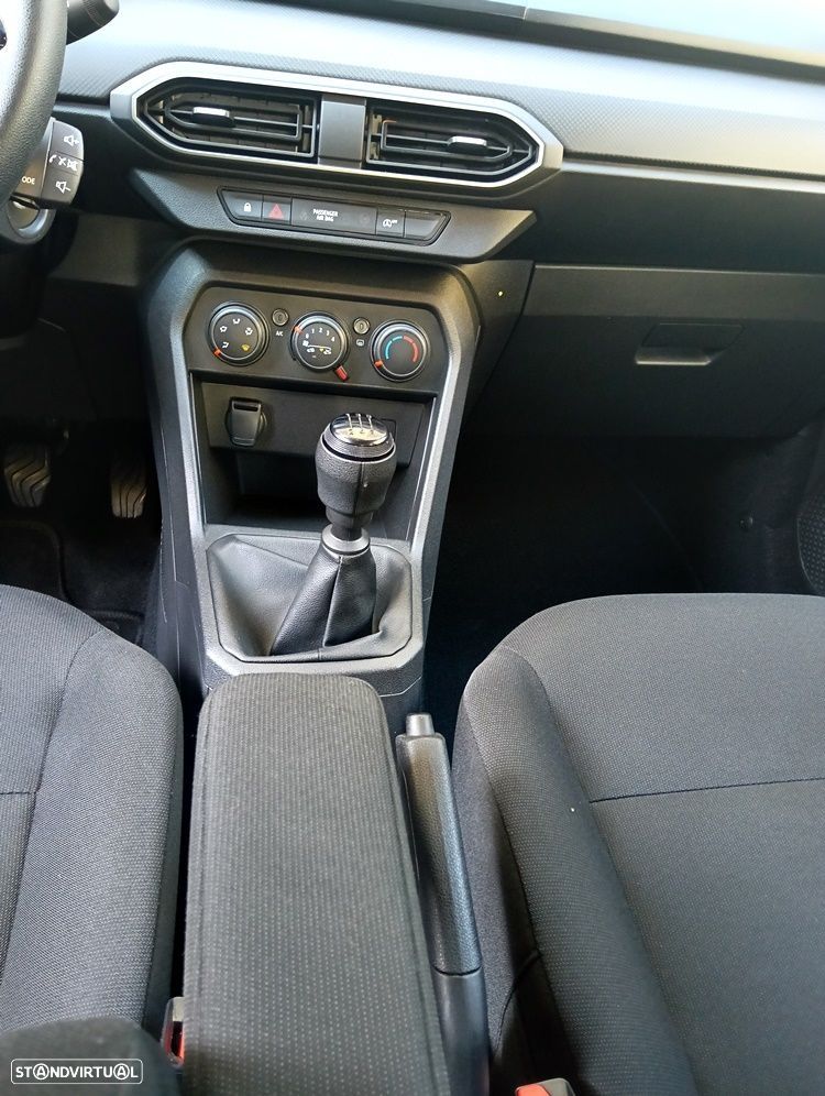 Dacia Sandero 1.0 SCe Essential - 30