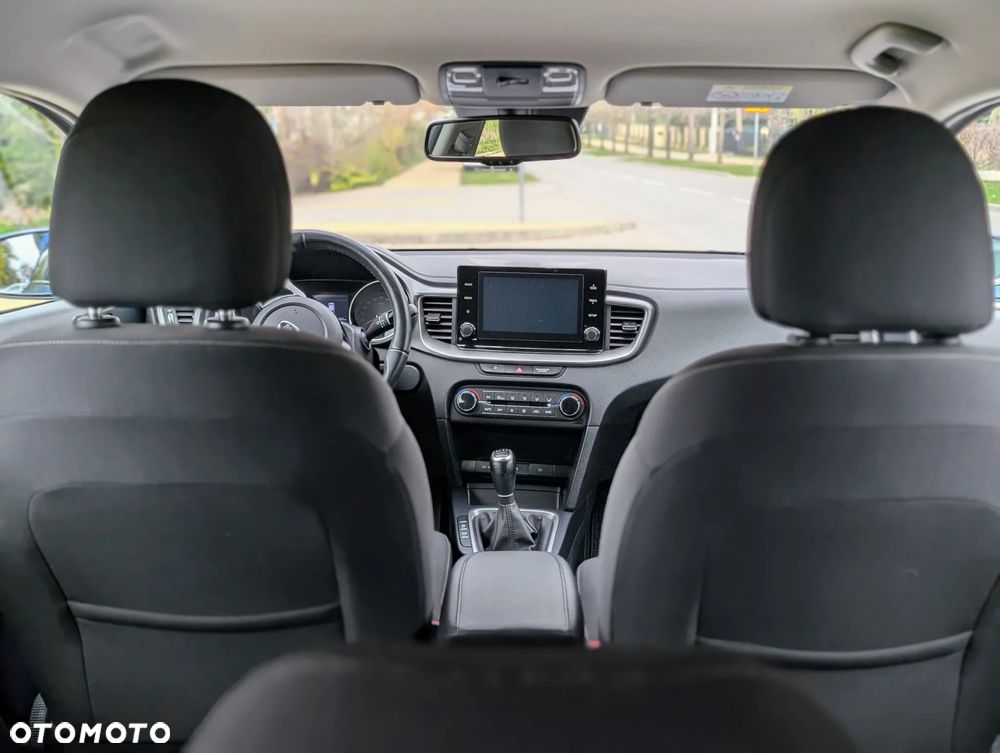 Kia Ceed 1.4 T-GDI M - 12