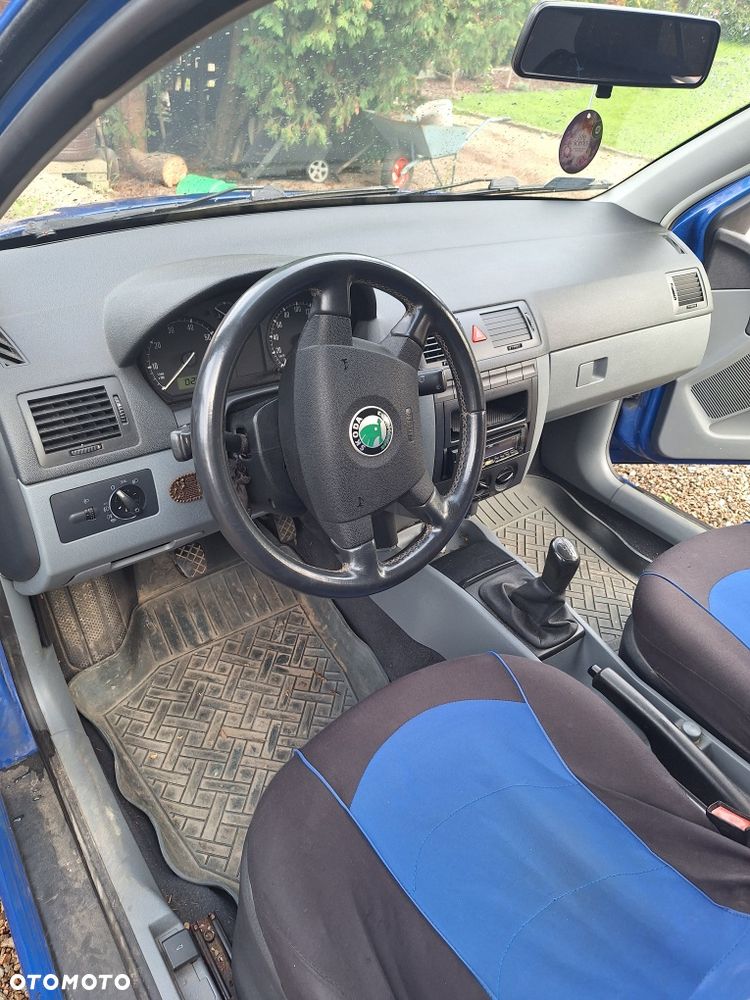 Skoda Fabia - 8