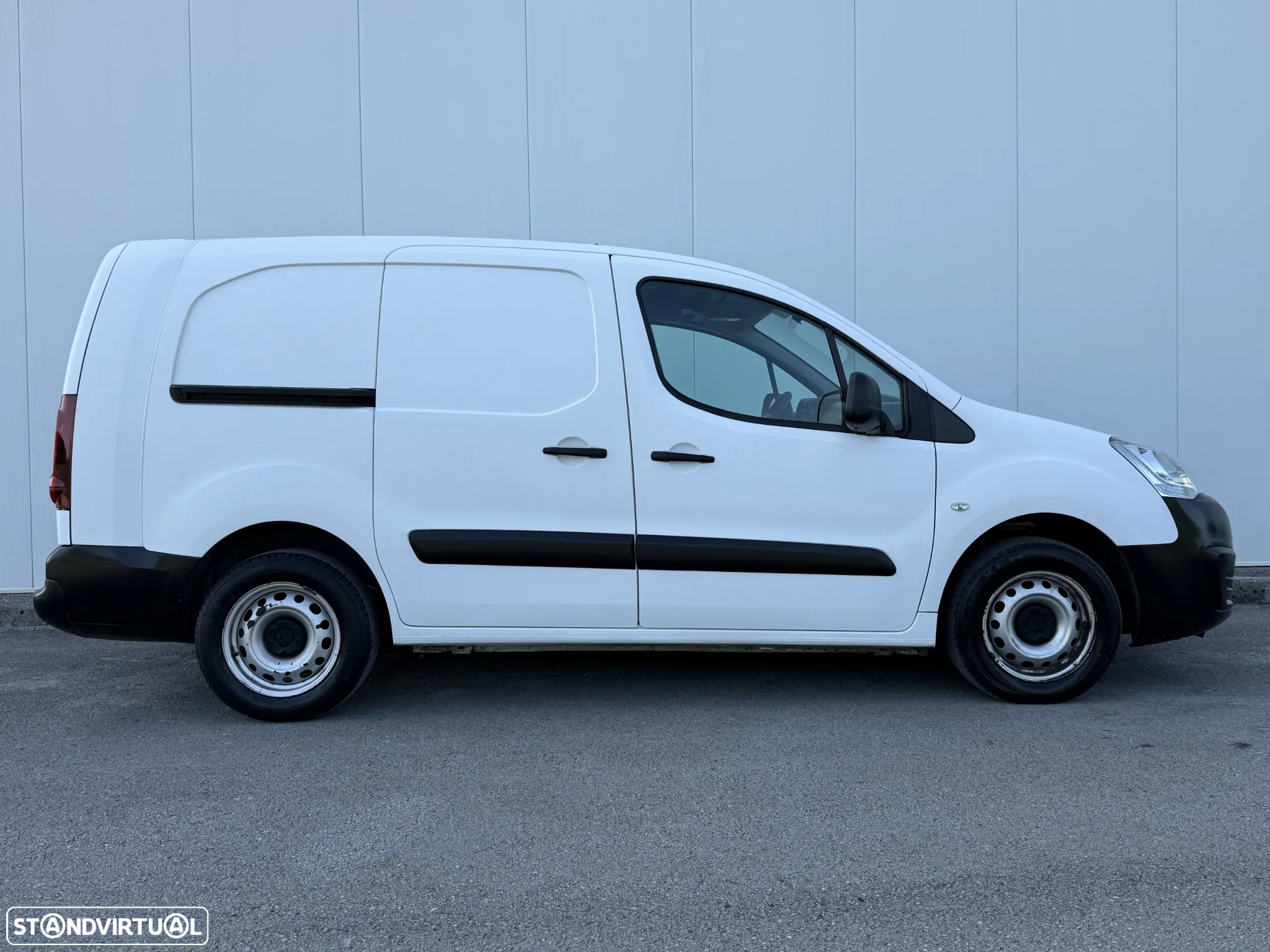 Citroën Berlingo 1.6 BlueHDi 100 Longa - 19