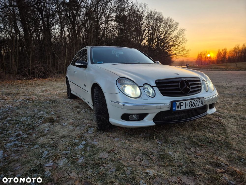 Mercedes-Benz Klasa E 500 T Avantgarde - 1