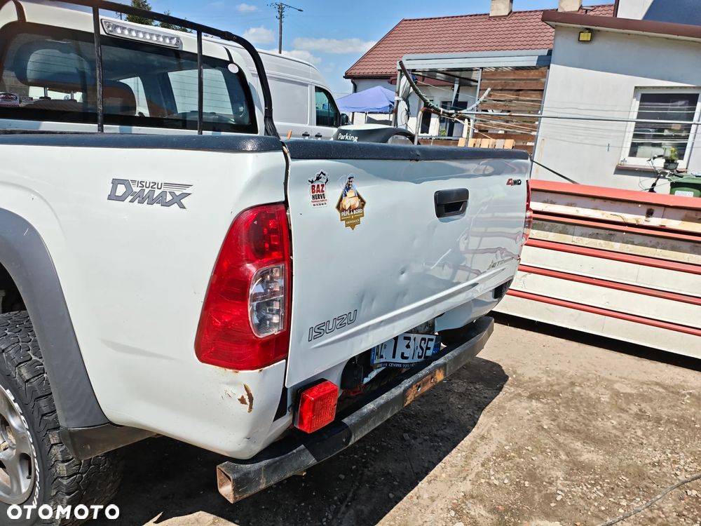 Isuzu D-Max 4x4 Double Cab Custom - 9