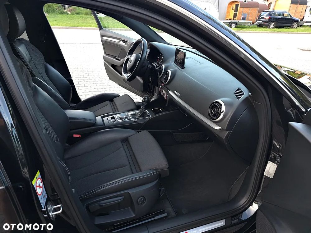 Audi A3 Sportback 2.0 TDI (clean diesel) quattro S tronic S line Sportpaket - 24
