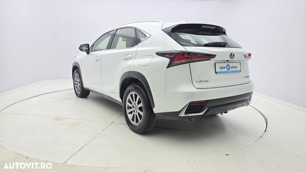 Lexus Seria NX 300h AWD Business - 9