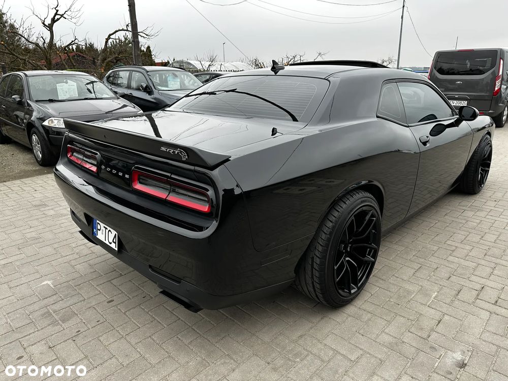 Dodge Challenger - 3