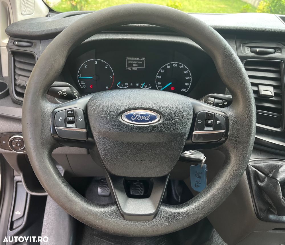 Ford Transit Custom - 13