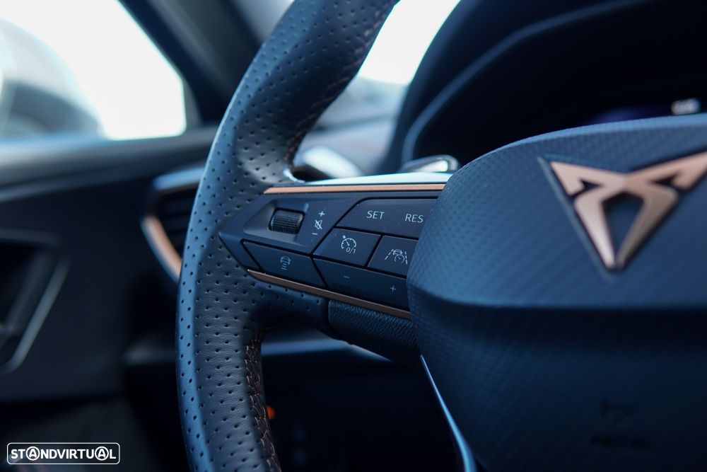 Cupra Formentor 1.4 e-Hybrid Sport DSG - 61
