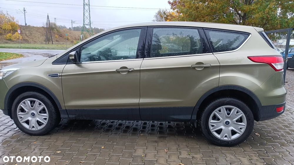 Ford Kuga - 10