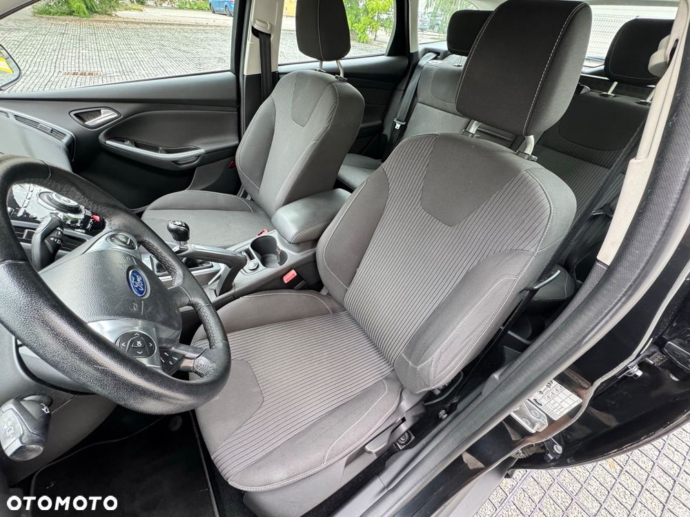 Ford Focus 1.6 EcoBoost Titanium - 31
