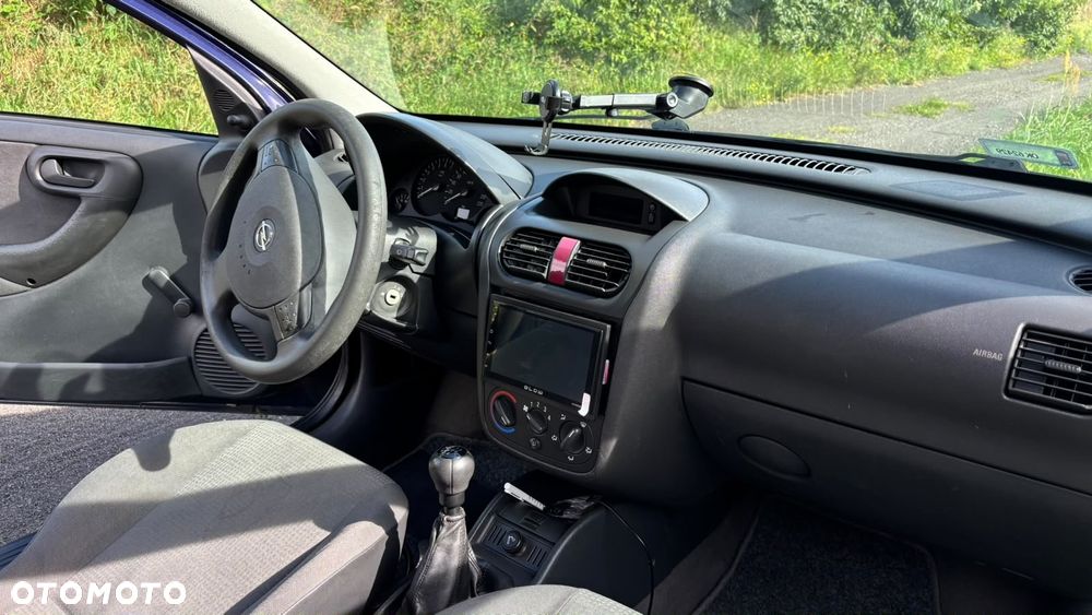 Opel Corsa - 8