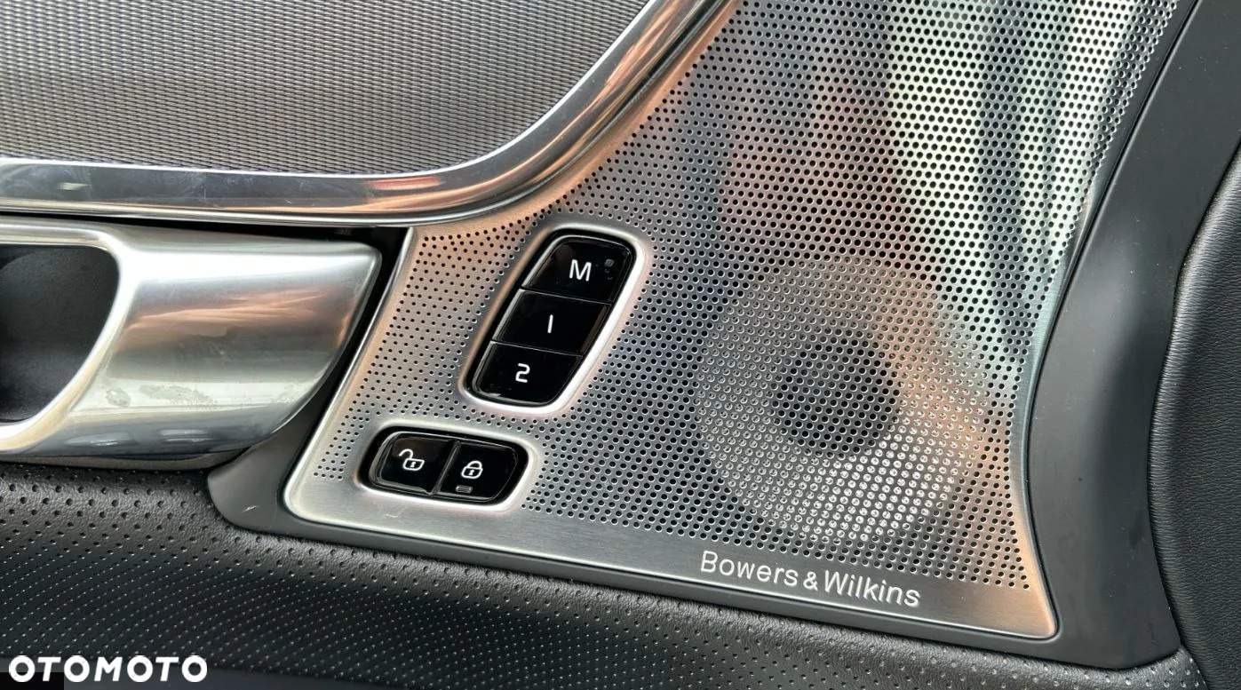 Volvo S90 T8 AWD Plug-In Hybrid Ultimate Dark - 22