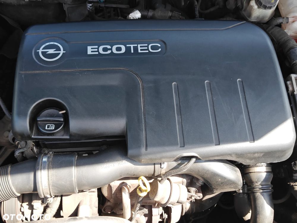 Opel Astra 1.7 CDTI Cosmo - 18