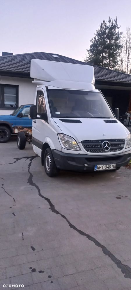 Mercedes-Benz Sprinter - 1