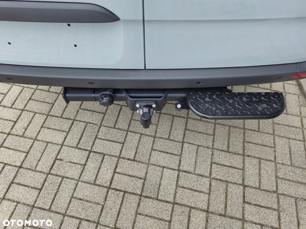 Mercedes-Benz Sprinter - 21