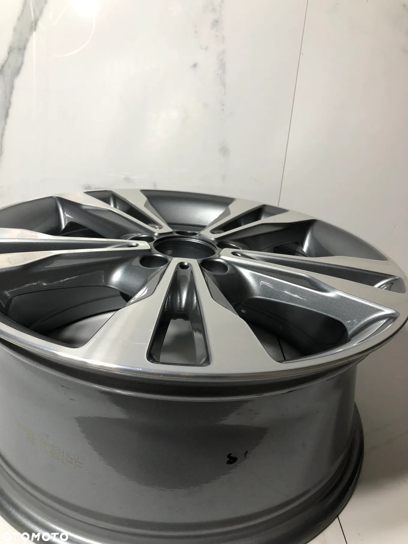 FELGA MERCEDES 205 7,5J X 18 CALI ET44 A2054012802     POTESTOWA MINIMALNY PRZEBIEG - 6